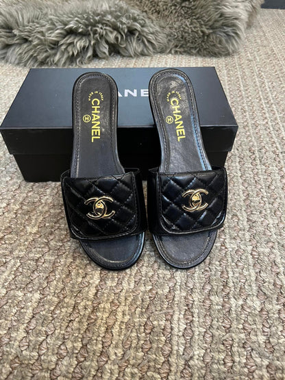 Luxury diamond-quilted flat slides with metal embellishments-s2 mysite