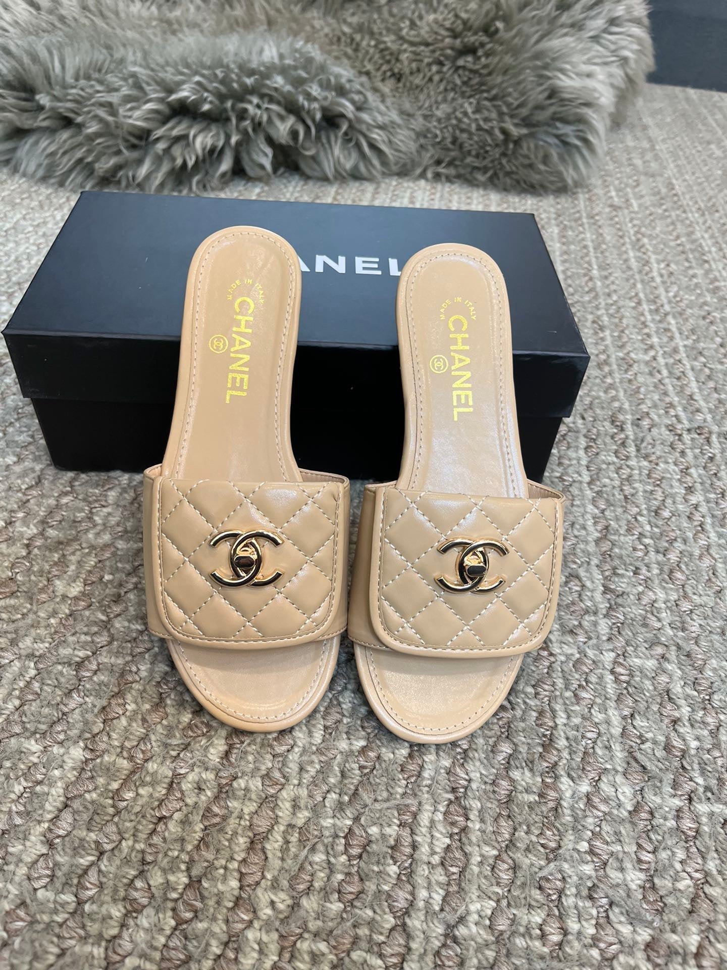 Luxury diamond-quilted flat slides with metal embellishments-s2 mysite