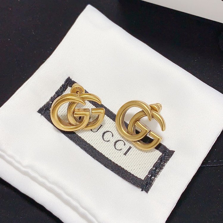 Versatile Logo Letter Stud Earrings mysite