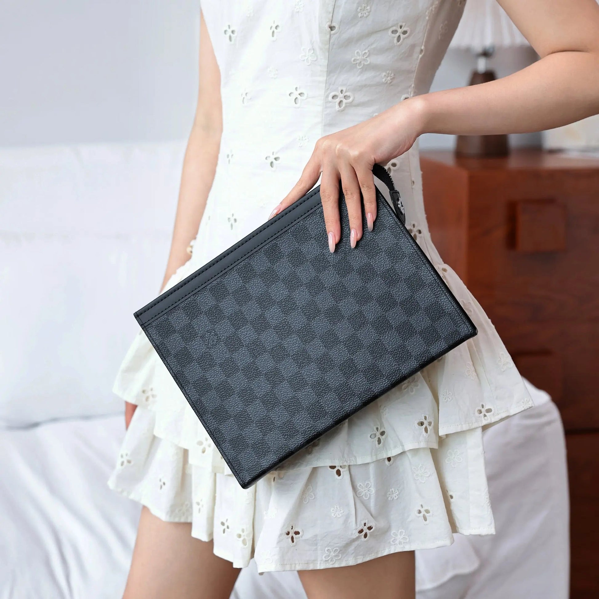 Vintage Check Leather Clutch-18 mysite
