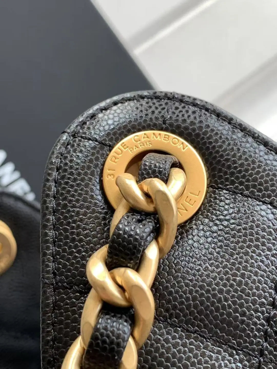 25 Small Handbag Grained Calfskin & Gold-Tone Metal Bag-18 mysite