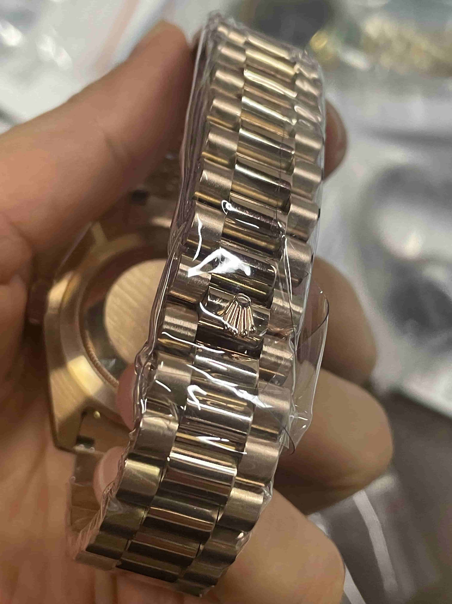 Automatic Watch for Men 40mm R117