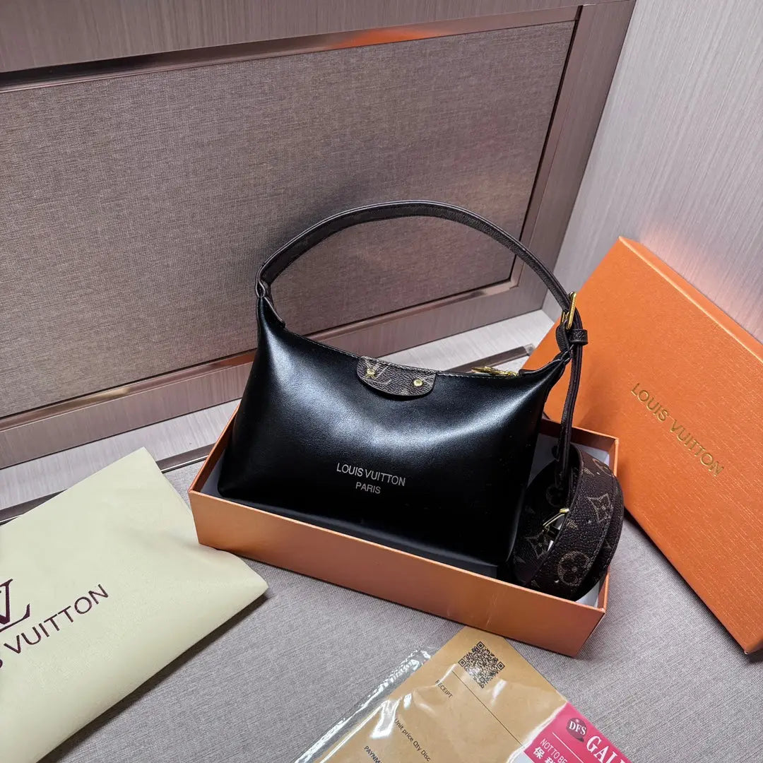 Timeless Luxury: Leather Hand Bag for the Modern Sophisticate-18 mysite