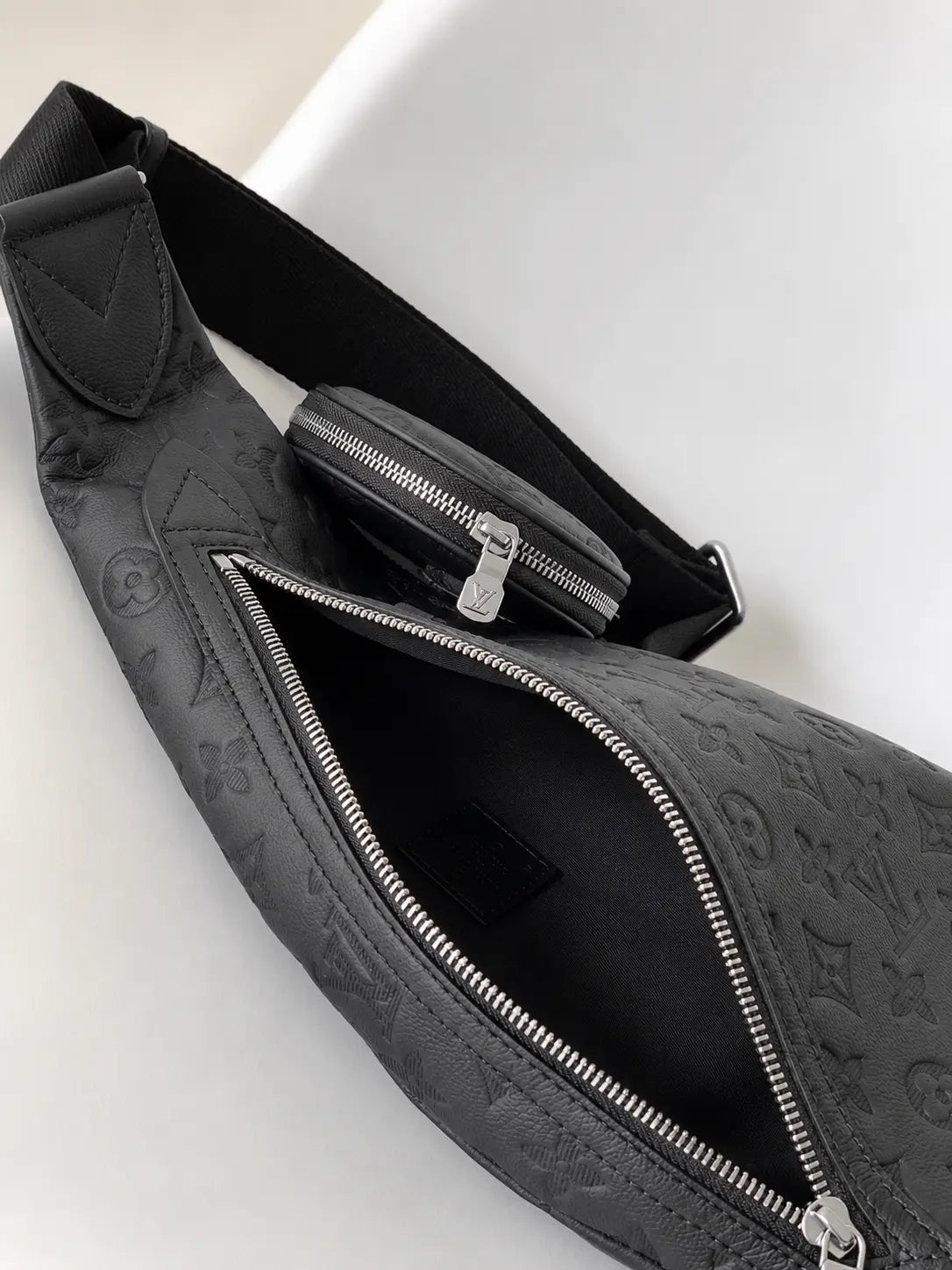 Minimalist Detachable Pouch Crossbody Chest Bag-18 mysite
