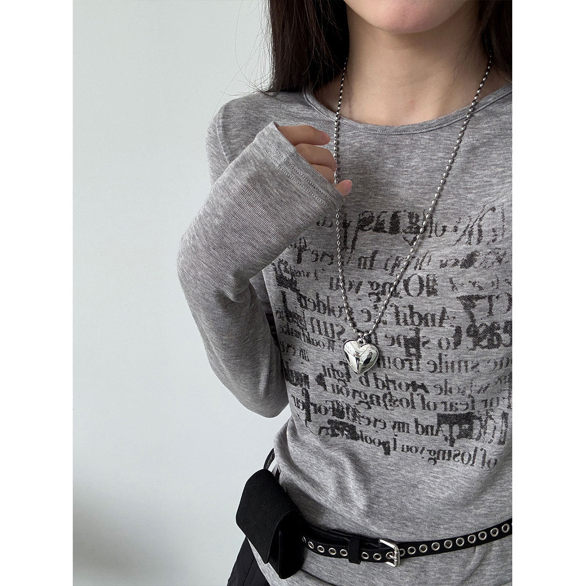 Unique Design Graffiti Letter Long Sleeve T-shirt for Women, Summer Silk Wool Base Layer