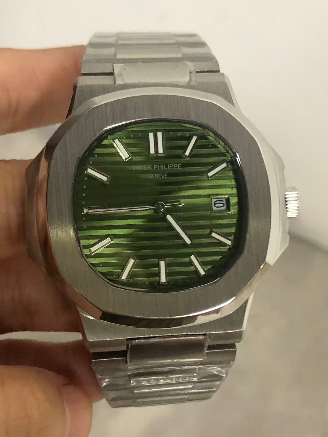 Replica 5711/1A-014  Stainless Steel Automatic Mechanical Watch 40mm