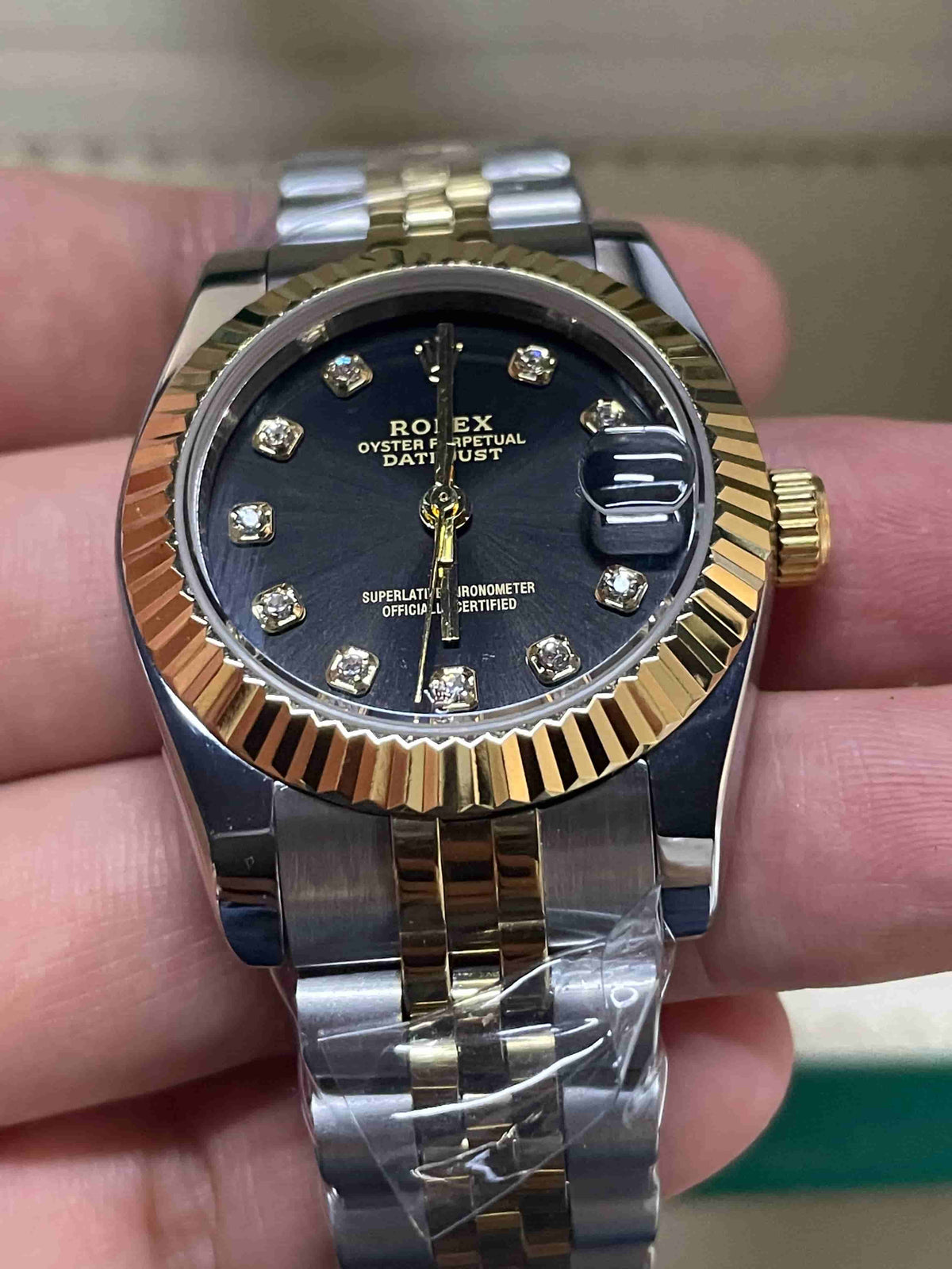 automatic-watch-for-women-28mm-r145-1