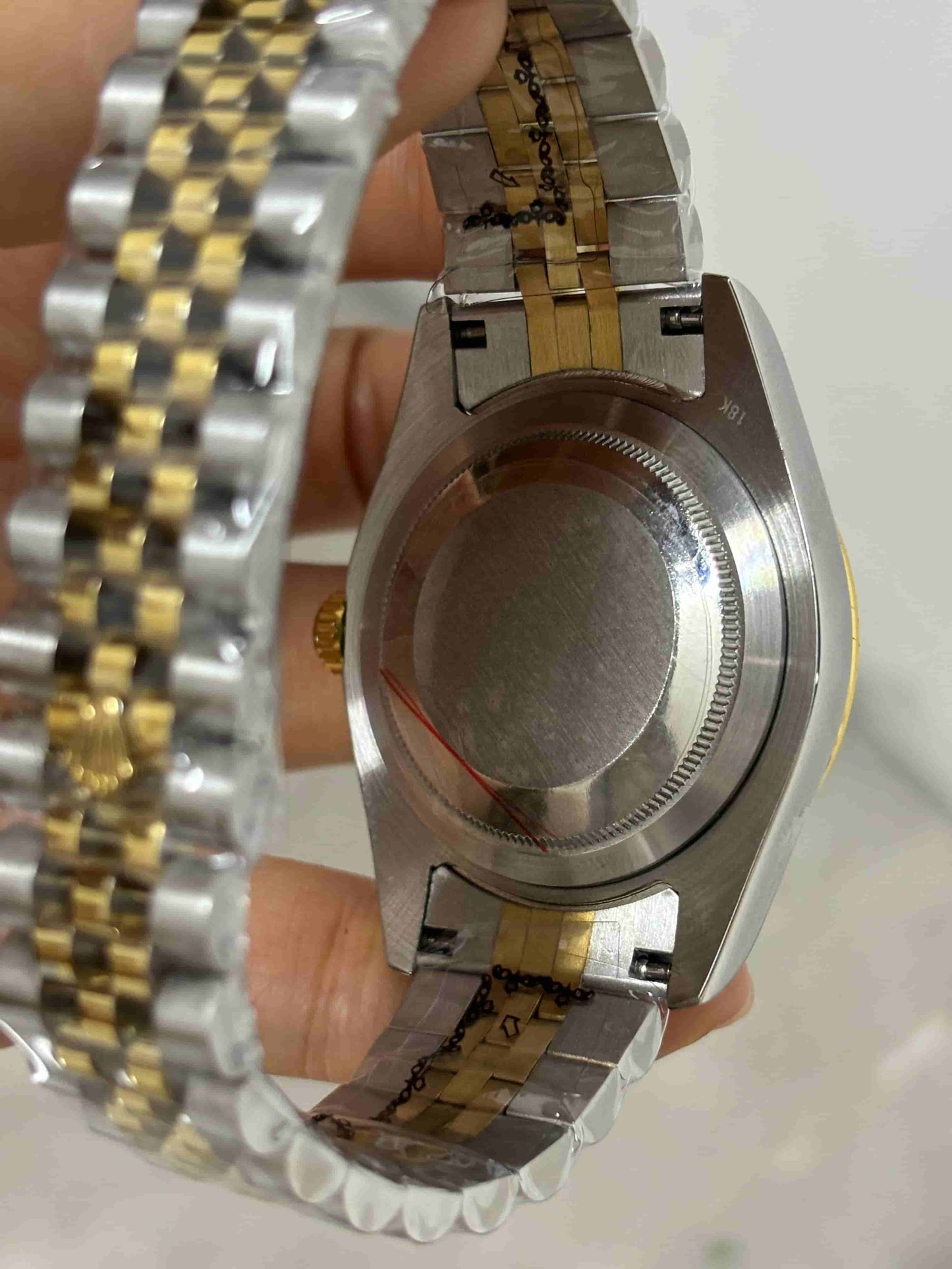 Replica Automatic Watch for Men and Women R238