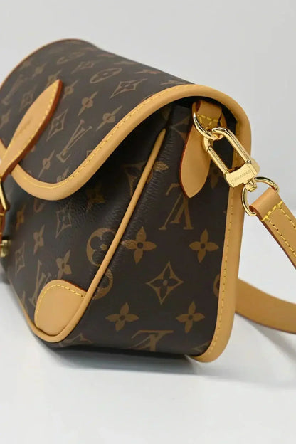 Vintage-Inspired Box Hand bag-18 mysite