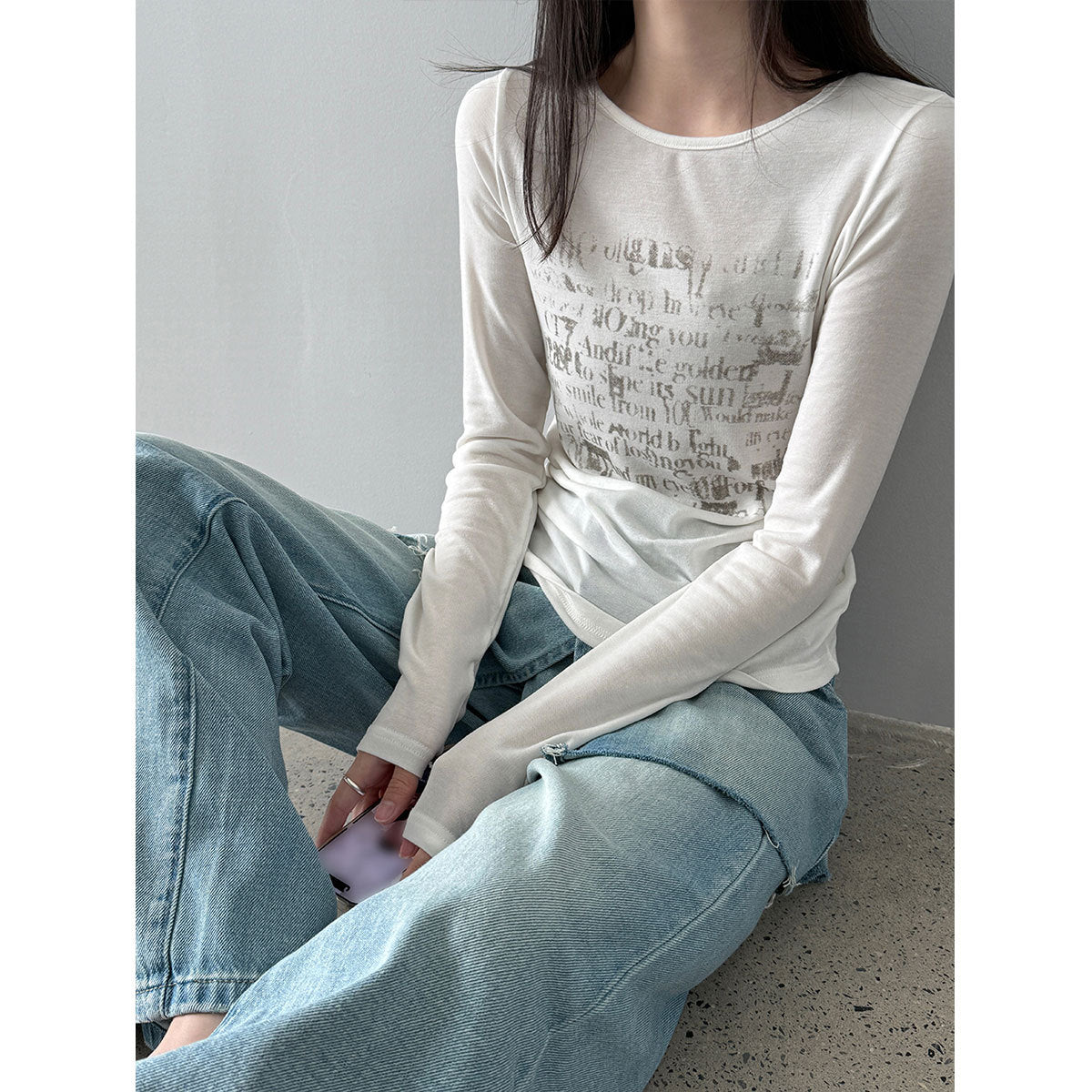 Unique Design Graffiti Letter Long Sleeve T-shirt for Women, Summer Silk Wool Base Layer