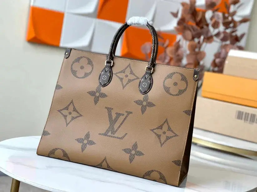 Luxe Monogram Leather Tote Bag-18 mysite
