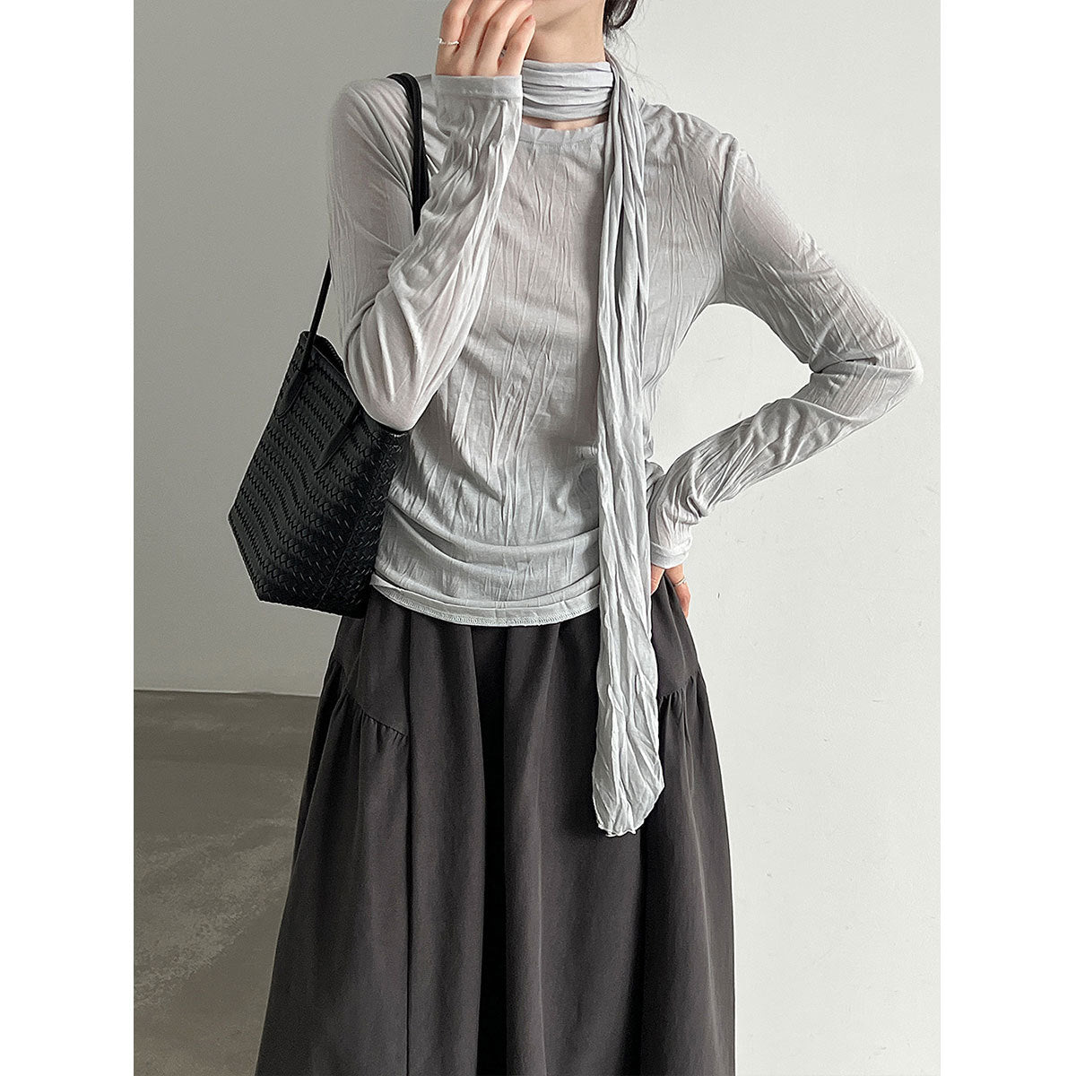 Soft long-sleeve T-shirt for women, autumn new style, slimming pleated TENCEL blend undershirt with scarf pairing