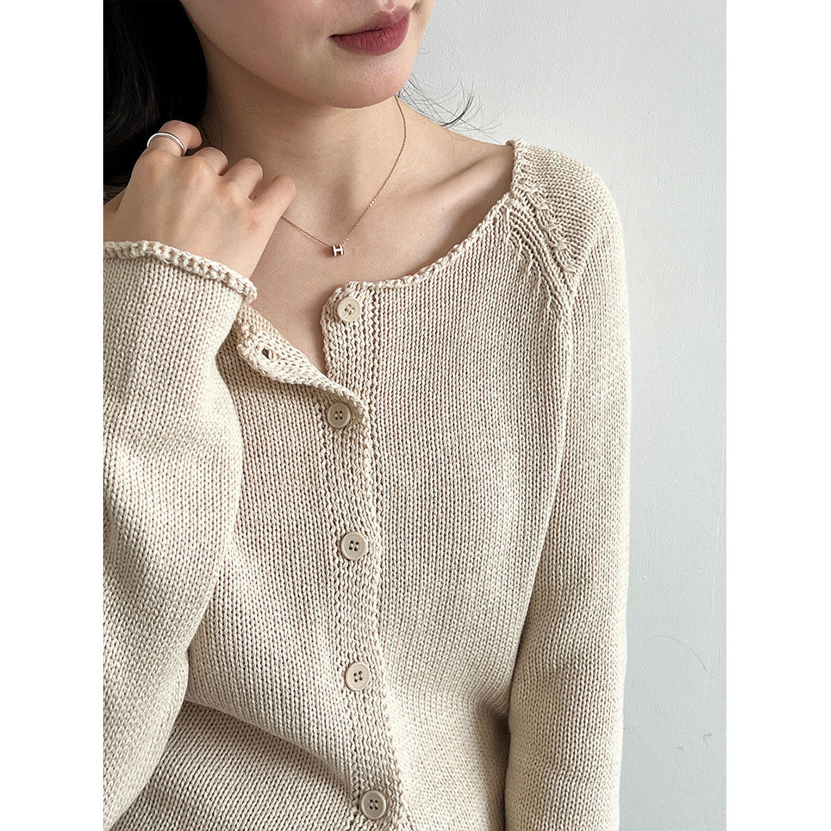 Edge Round Neck Knit Cardigan Women Versatile Minimalist Sweater Short Top