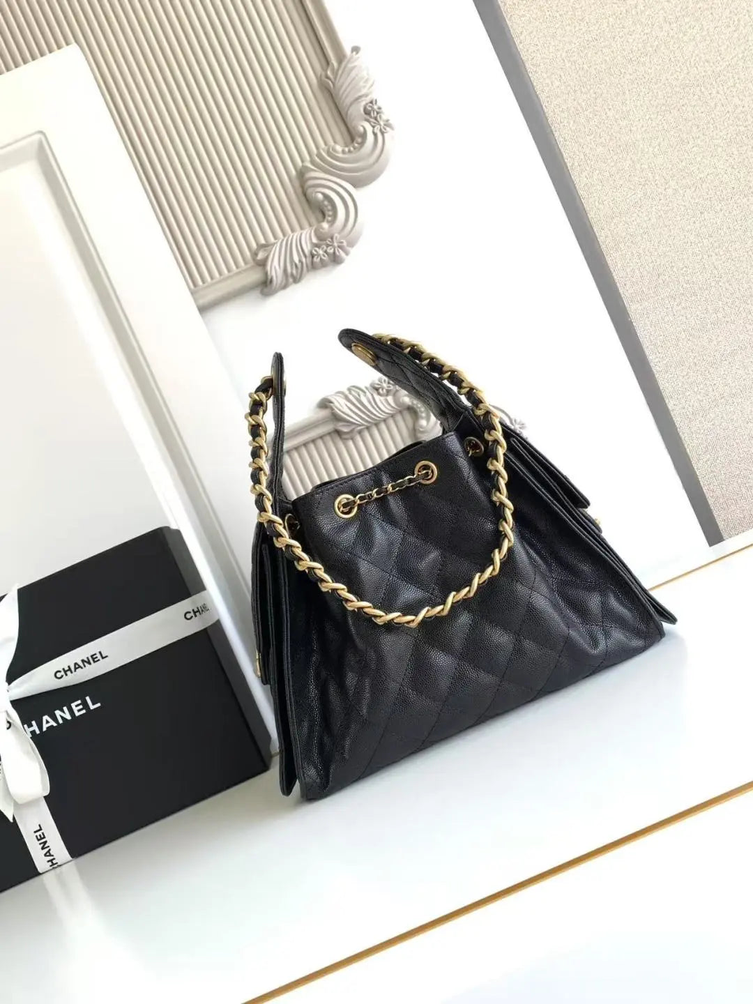 25 Small Handbag Grained Calfskin & Gold-Tone Metal Bag-18 mysite