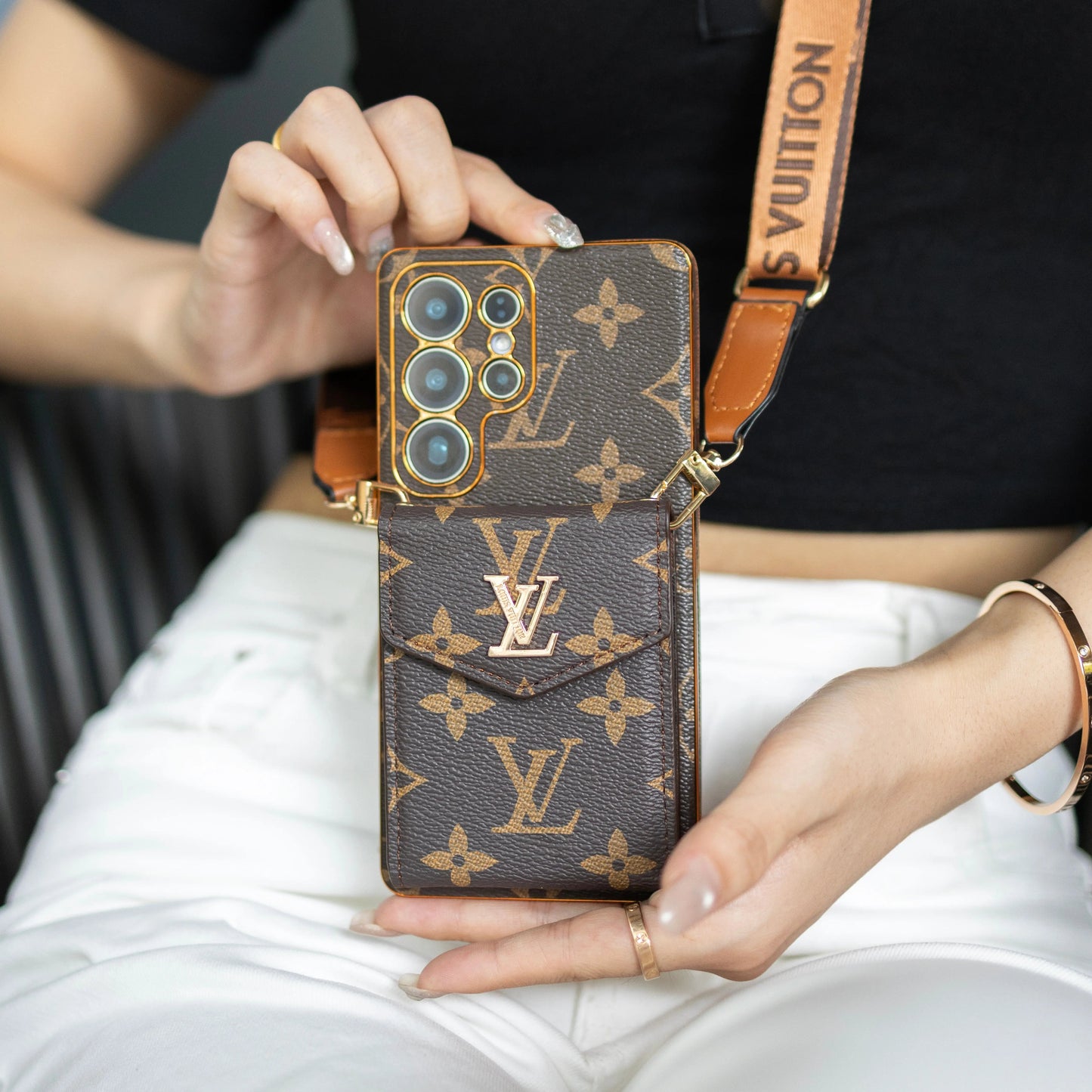 Luxury Classic Leather Samsung Case With Card Wallet And Strap-1 mysite