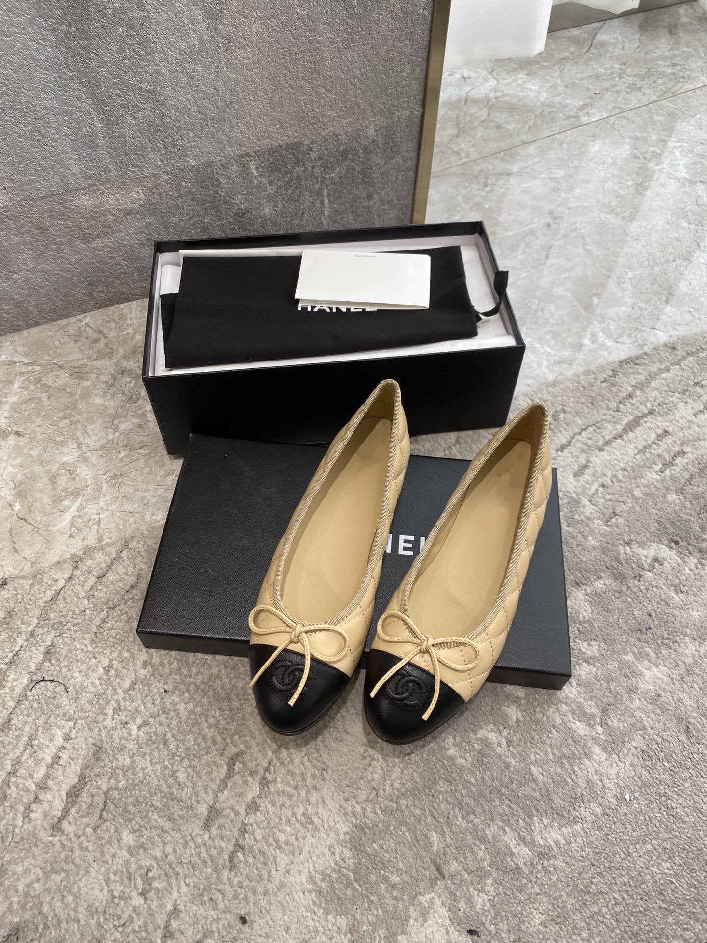 BALLET FLATS BEIGE BLACK QUILTED LAMBSKIN mysite