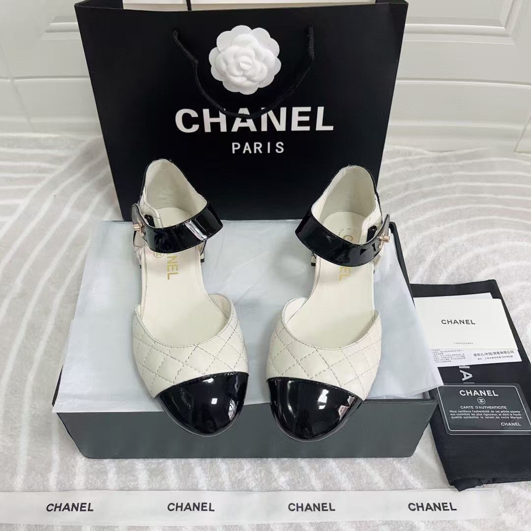 CC FLAT SANDAL IN WHITE MIX BLACK CALFSKIN mysite