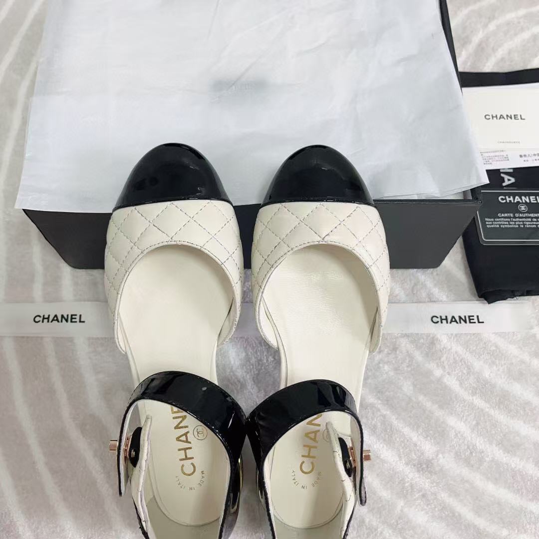 CC FLAT SANDAL IN WHITE MIX BLACK CALFSKIN mysite