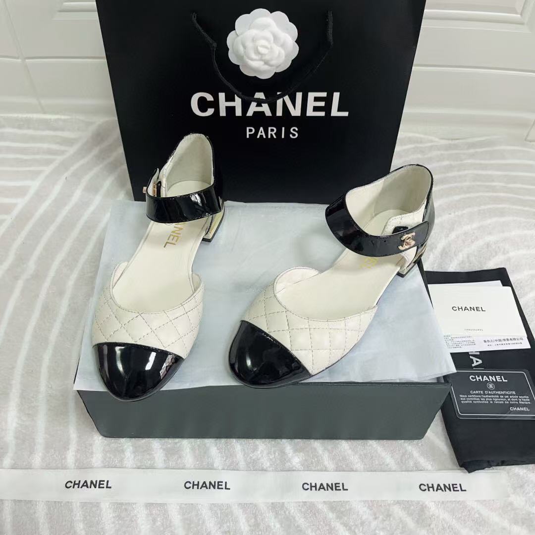 CC CLASSIC MARY JANE FLATS IN WHITE AND BLACK QUILTED CALFSKIN mysite