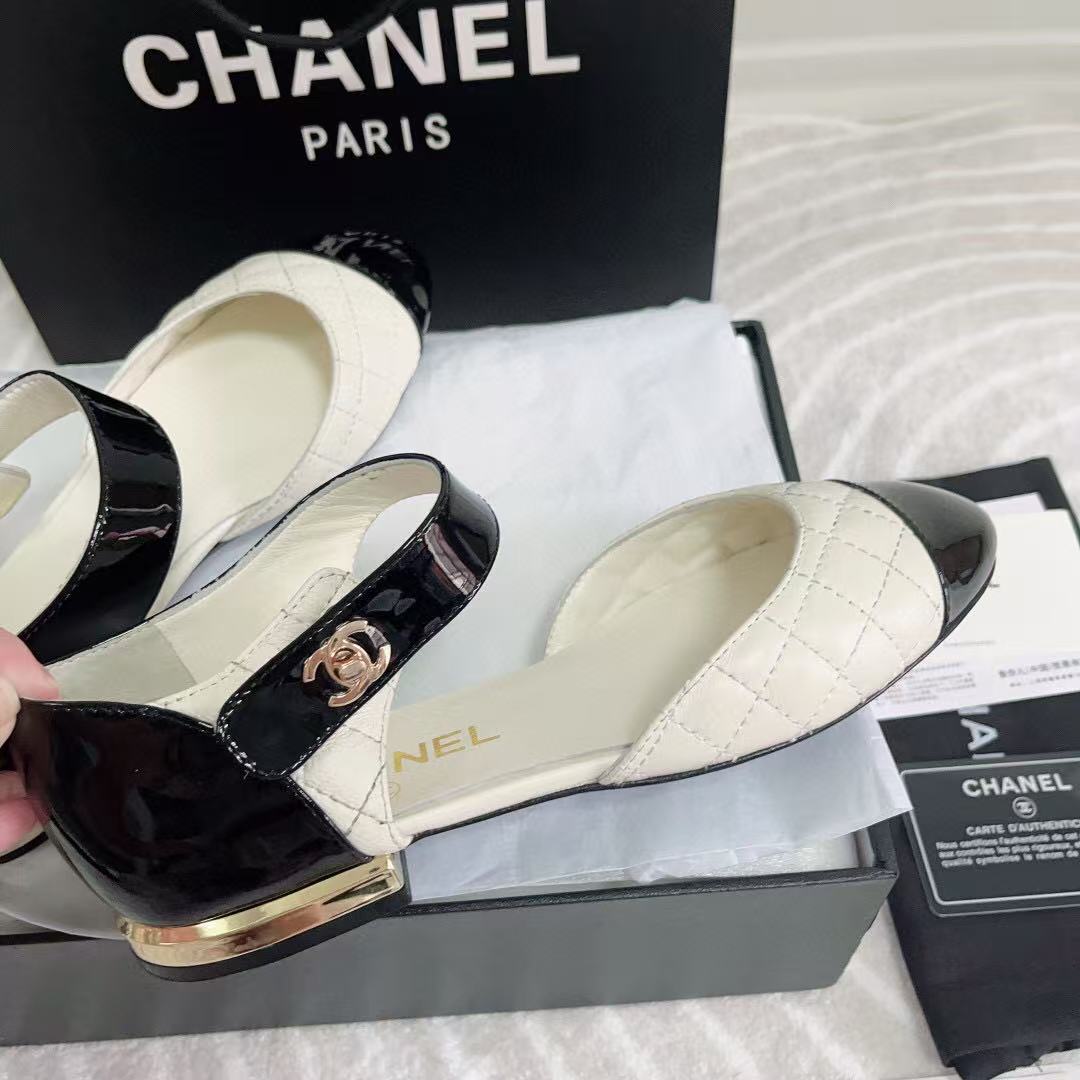 CC CLASSIC MARY JANE FLATS IN WHITE AND BLACK QUILTED CALFSKIN mysite