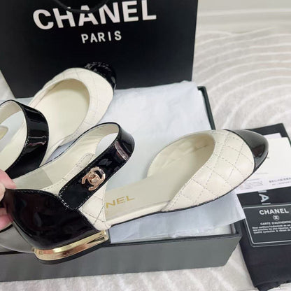 CC CLASSIC MARY JANE FLATS IN WHITE AND BLACK QUILTED CALFSKIN mysite