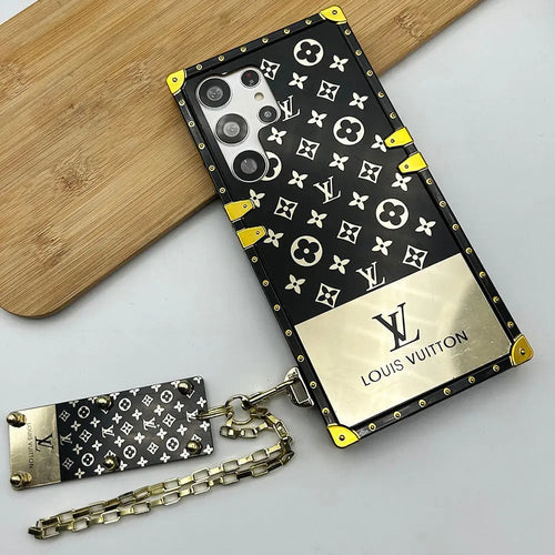Luxury Branded Trunk Case With Chain For Samsung Galaxy S25/24/23 Series-1 mysite