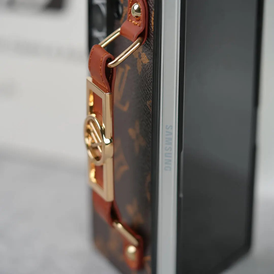 Luxury Brand Strap Holder Case For Samsung Z Fold 7-4-1 mysite