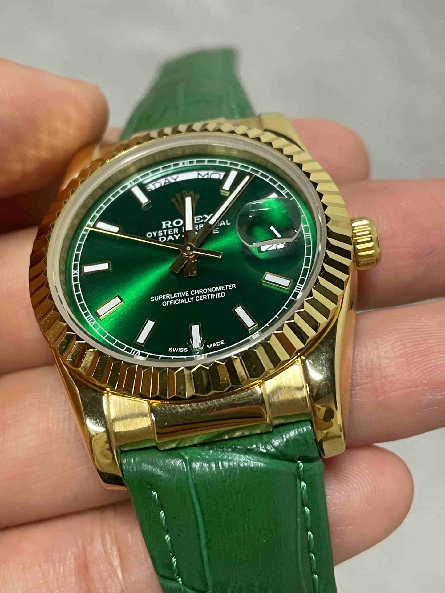 Automatic Watch for Men 40mm R115