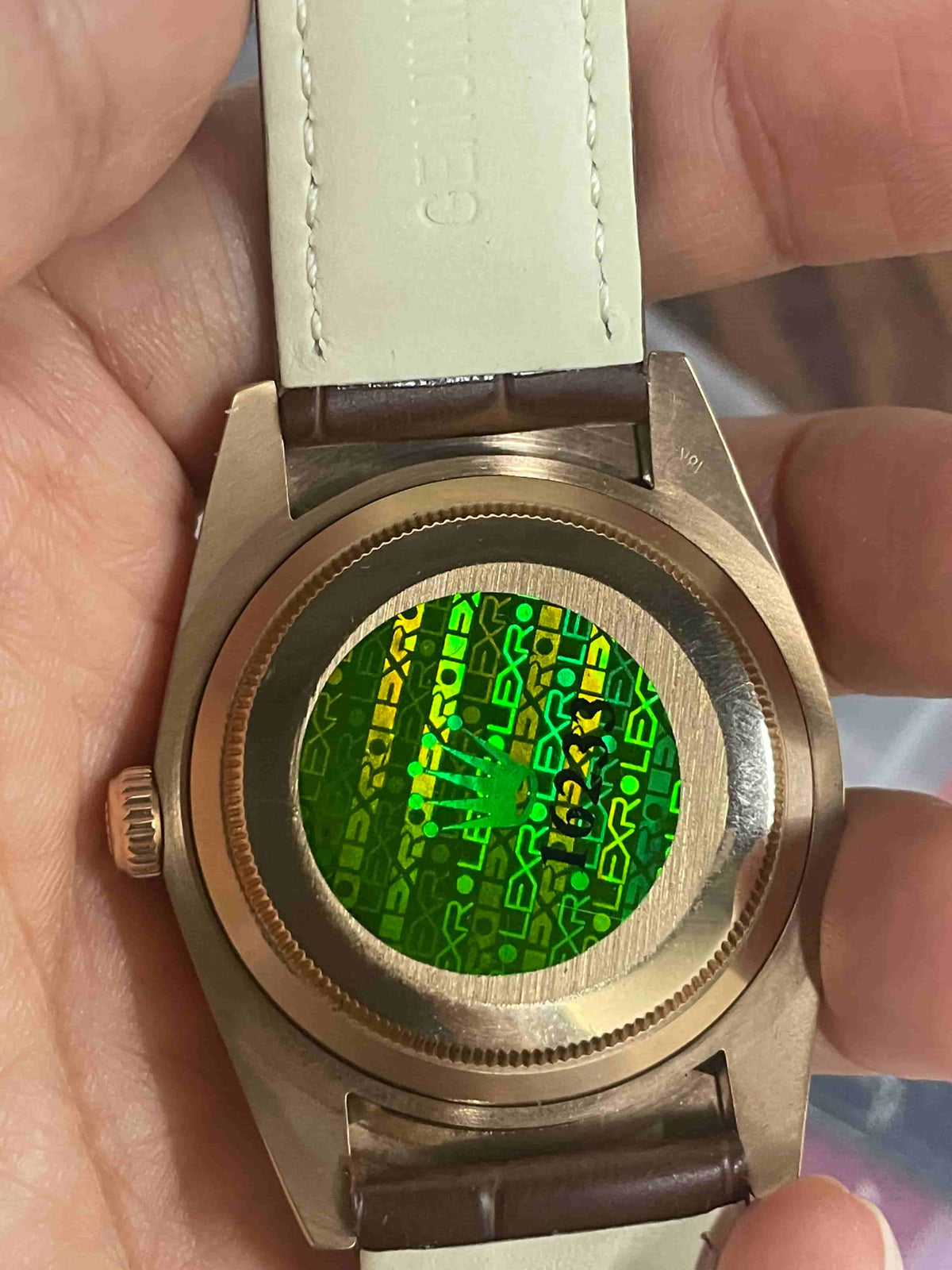 automatic-watch-for-men-40mm-r144-1