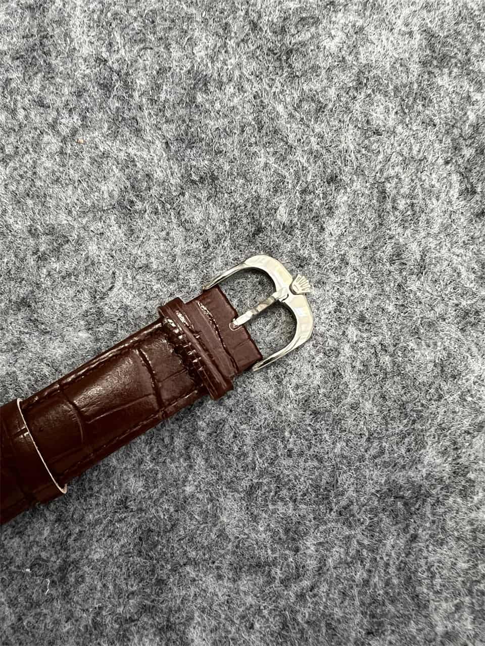 Automatic Watch for Men 40mm R181