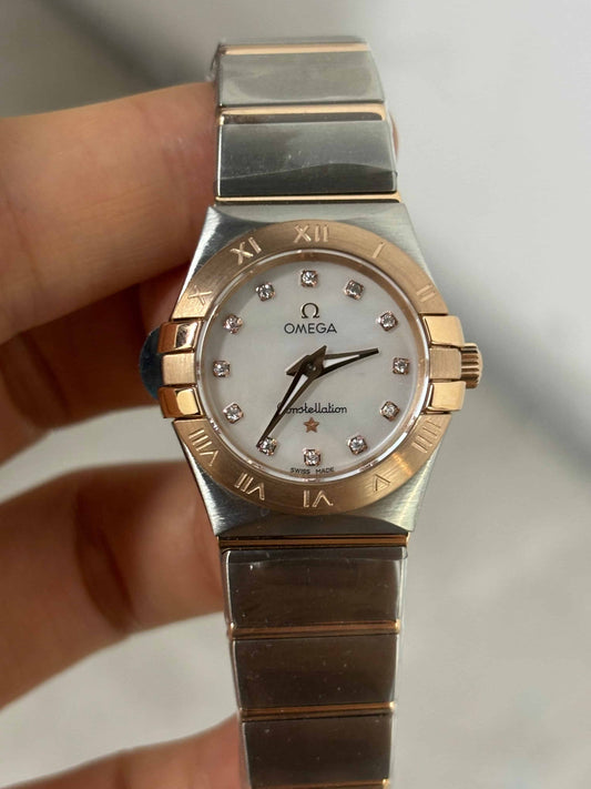 Mechanische Uhr für Damen 27 mm OM210