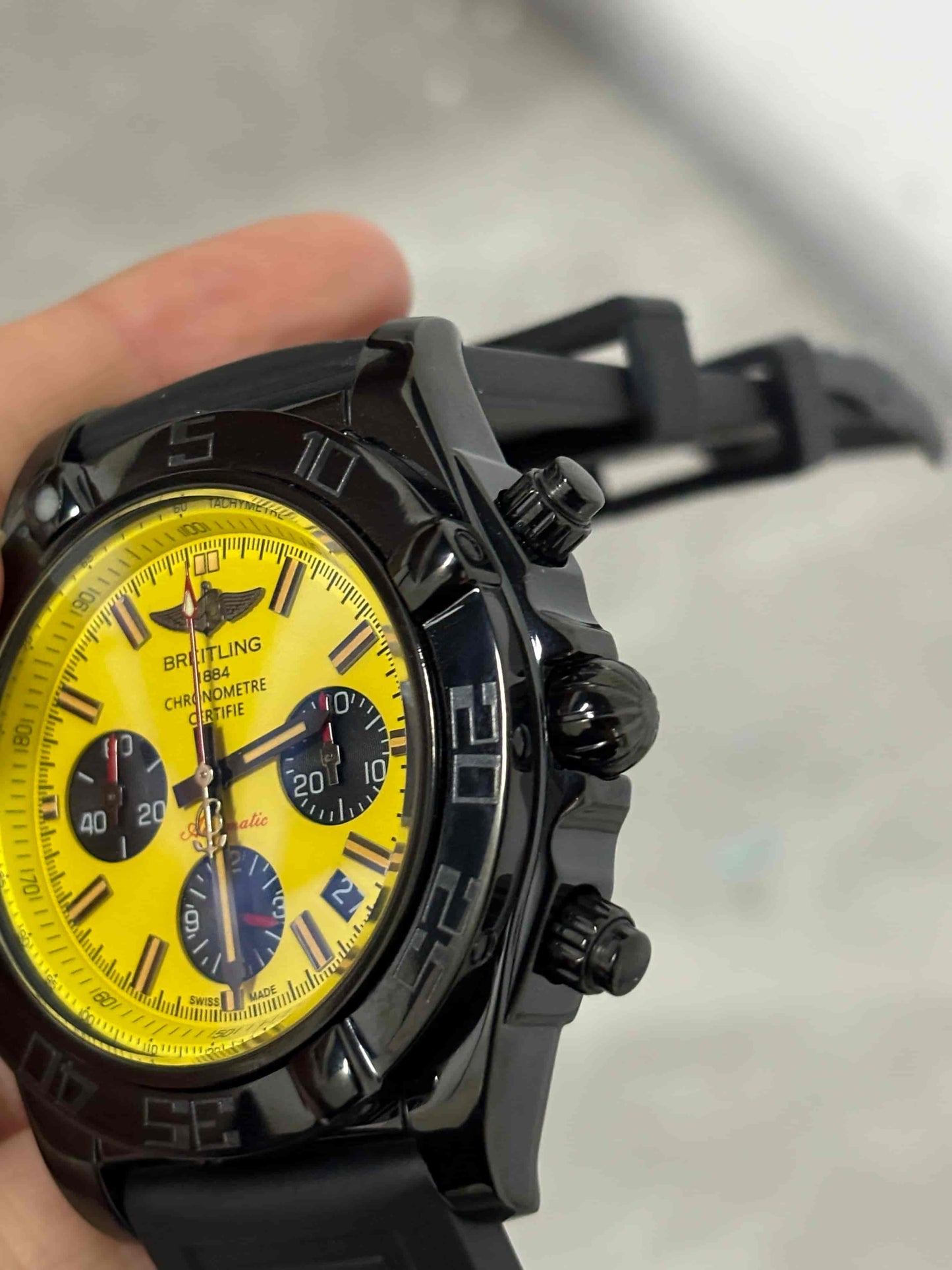 Replica Stainless Steel Japanese Vk Quartz Movement Watch BL172