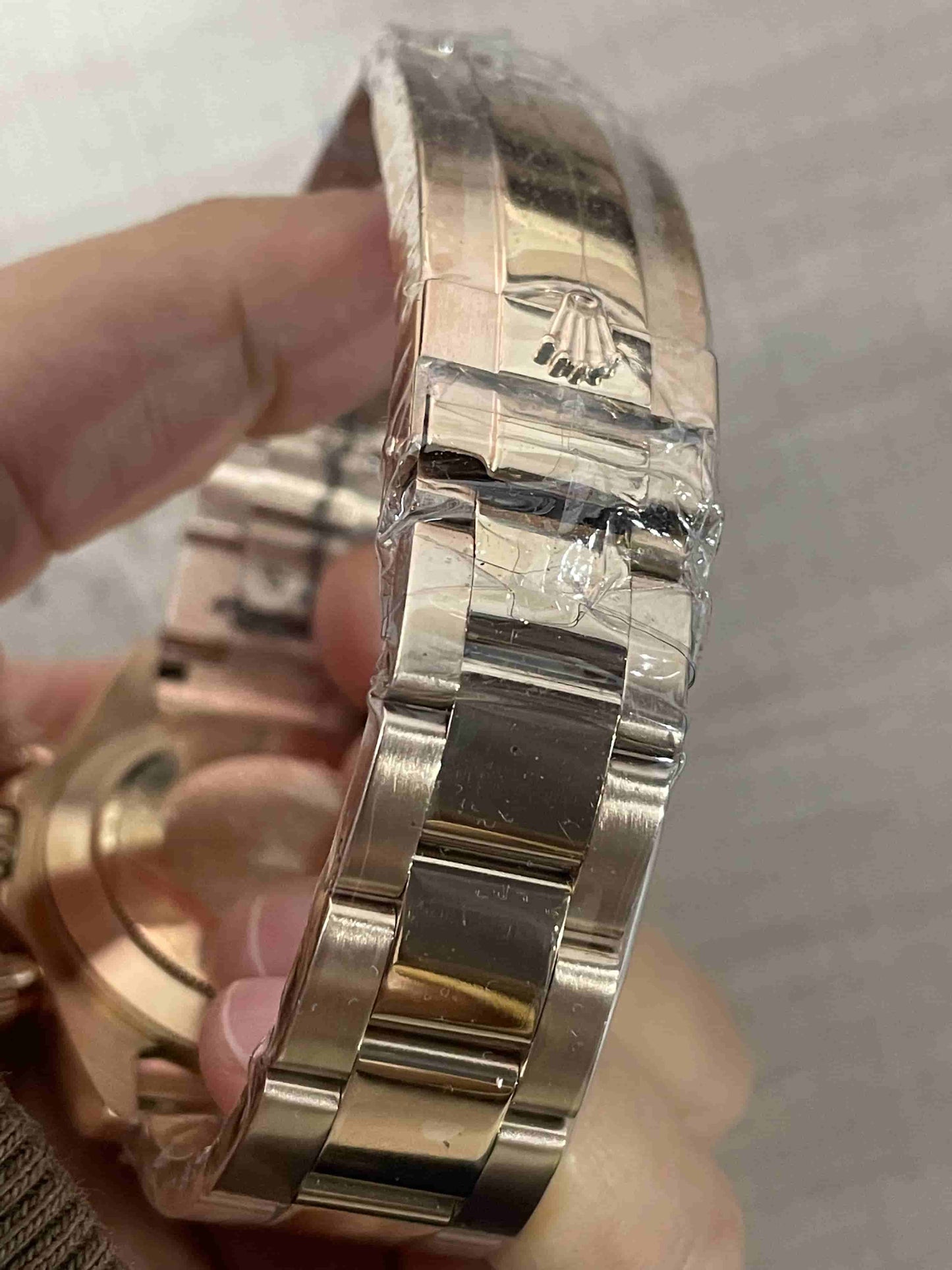 Automatic Watch for Men 40mm R86