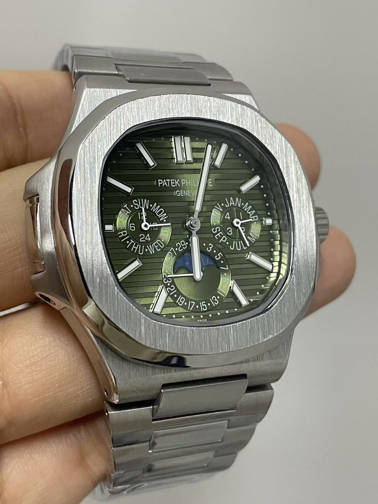 Replica NAUTILUS Stainless Steel Automatic Mechanical Watch 40mm
