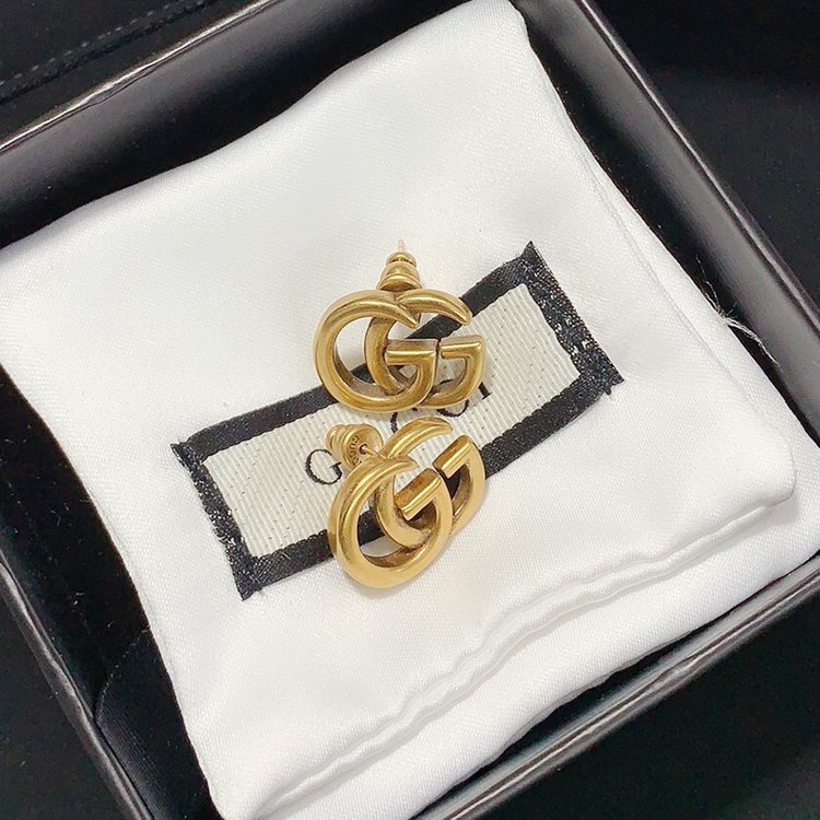 Versatile Logo Letter Stud Earrings mysite