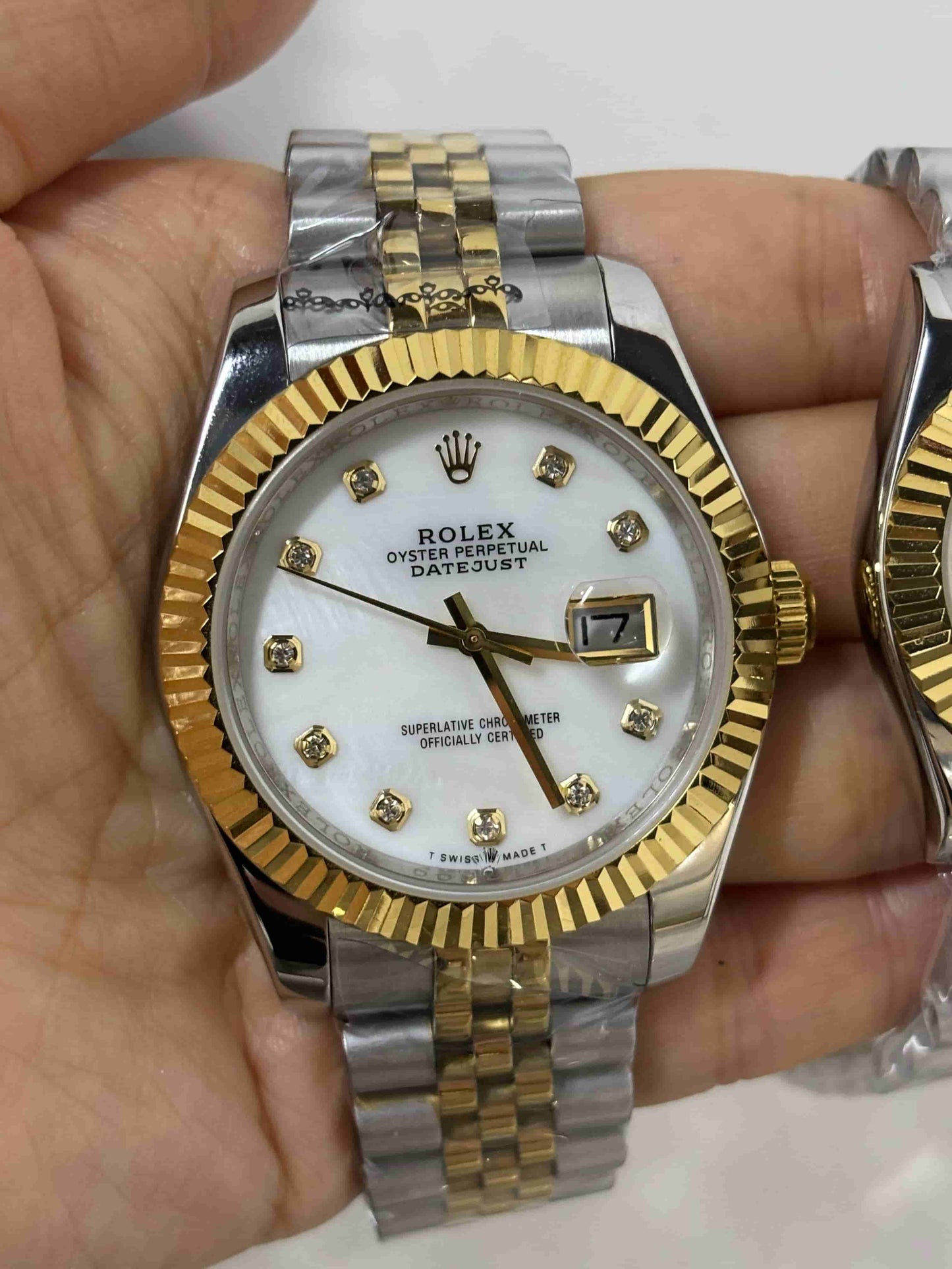 Replica Automatic Watch for Men and Women R238