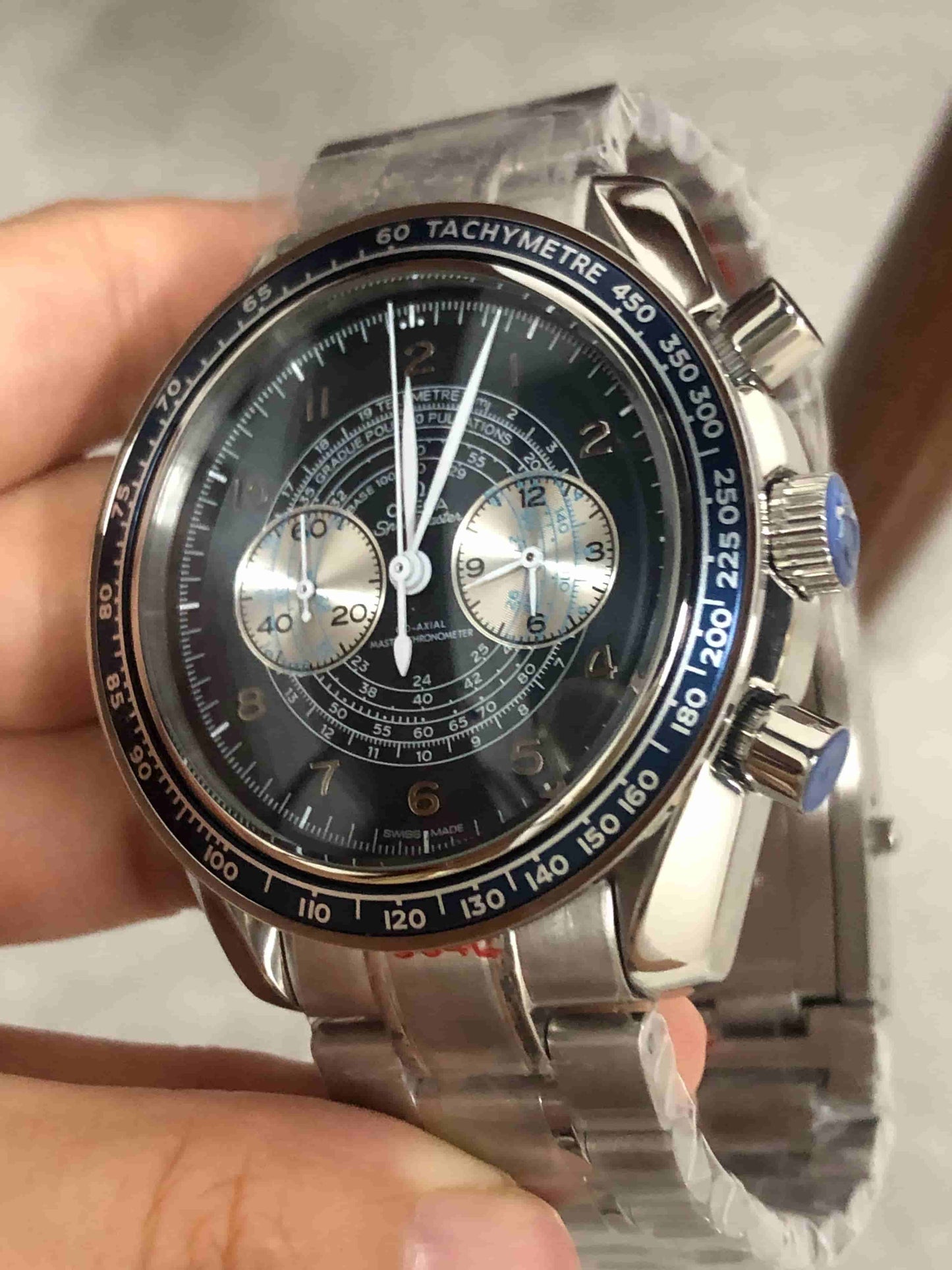 Vk63 Quartz Watch for Men OM108