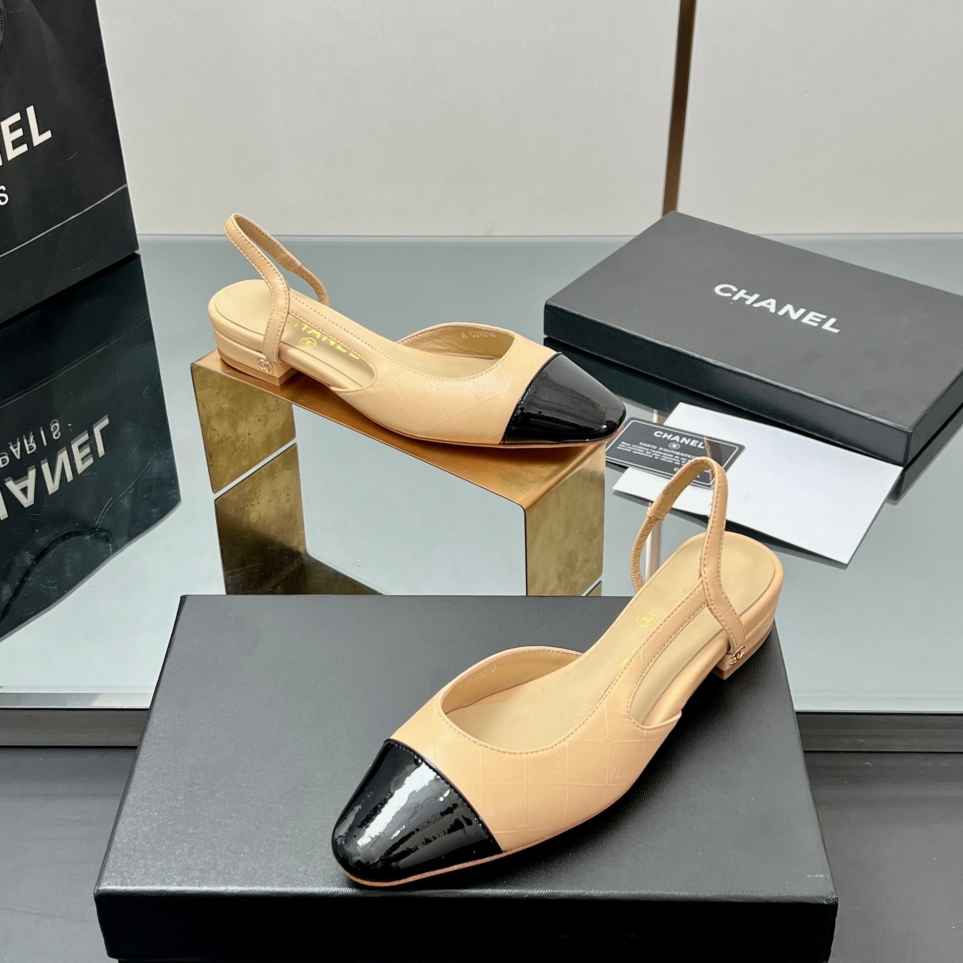 CC SLINGBACK 25S 25 MM IN BEIGE LAMBSKIN AND BLACK GLOSSY LEATHER WITH CHECK PATTERN mysite