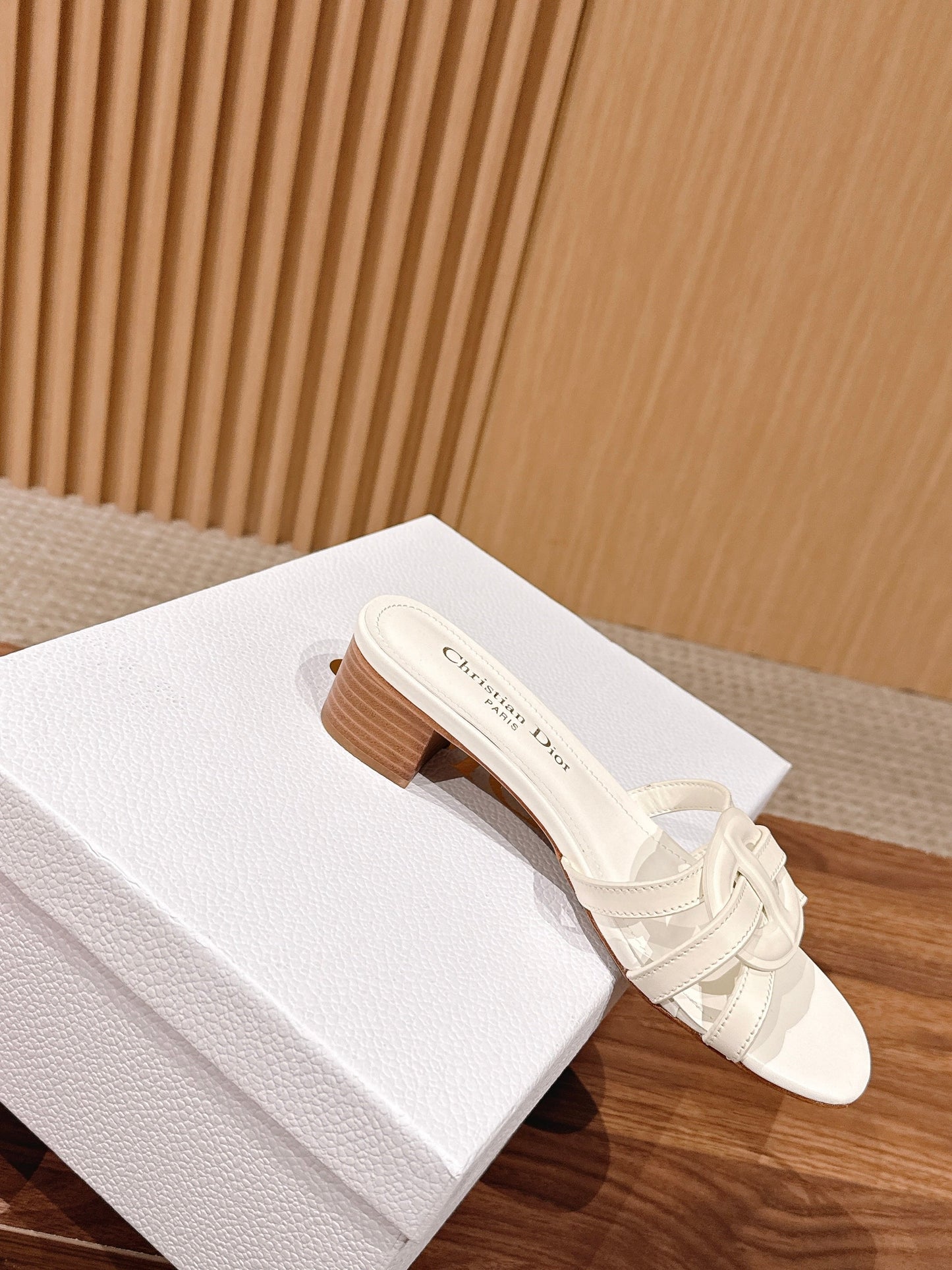 DIOR 26S HEEL SANDALS IN WHITE CALFSKIN STRAPPY mysite
