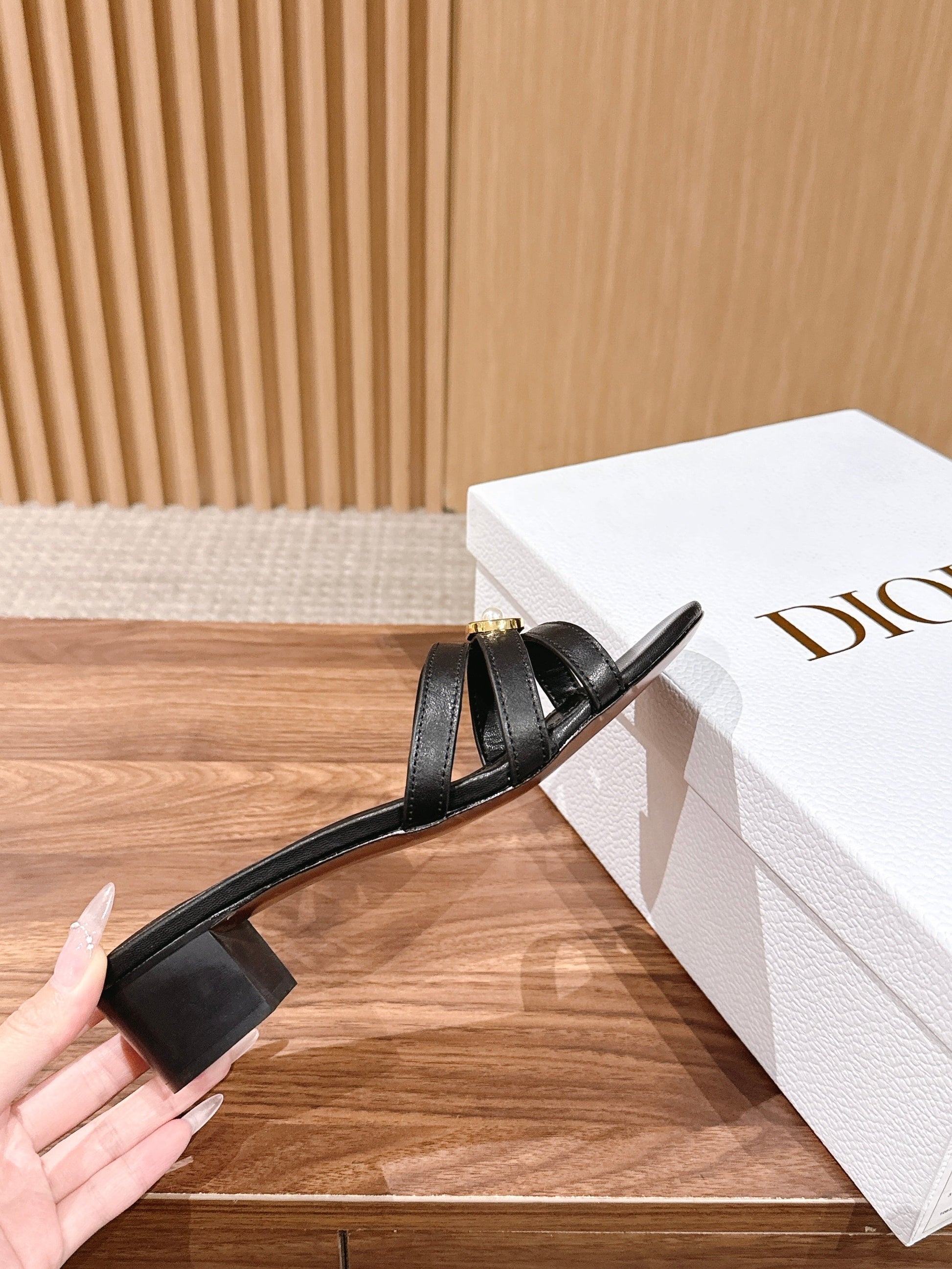 DIOR 26S MID HEEL SANDALS IN BLACK CALFSKIN MULTI STRAP GOLD HARDWARE mysite