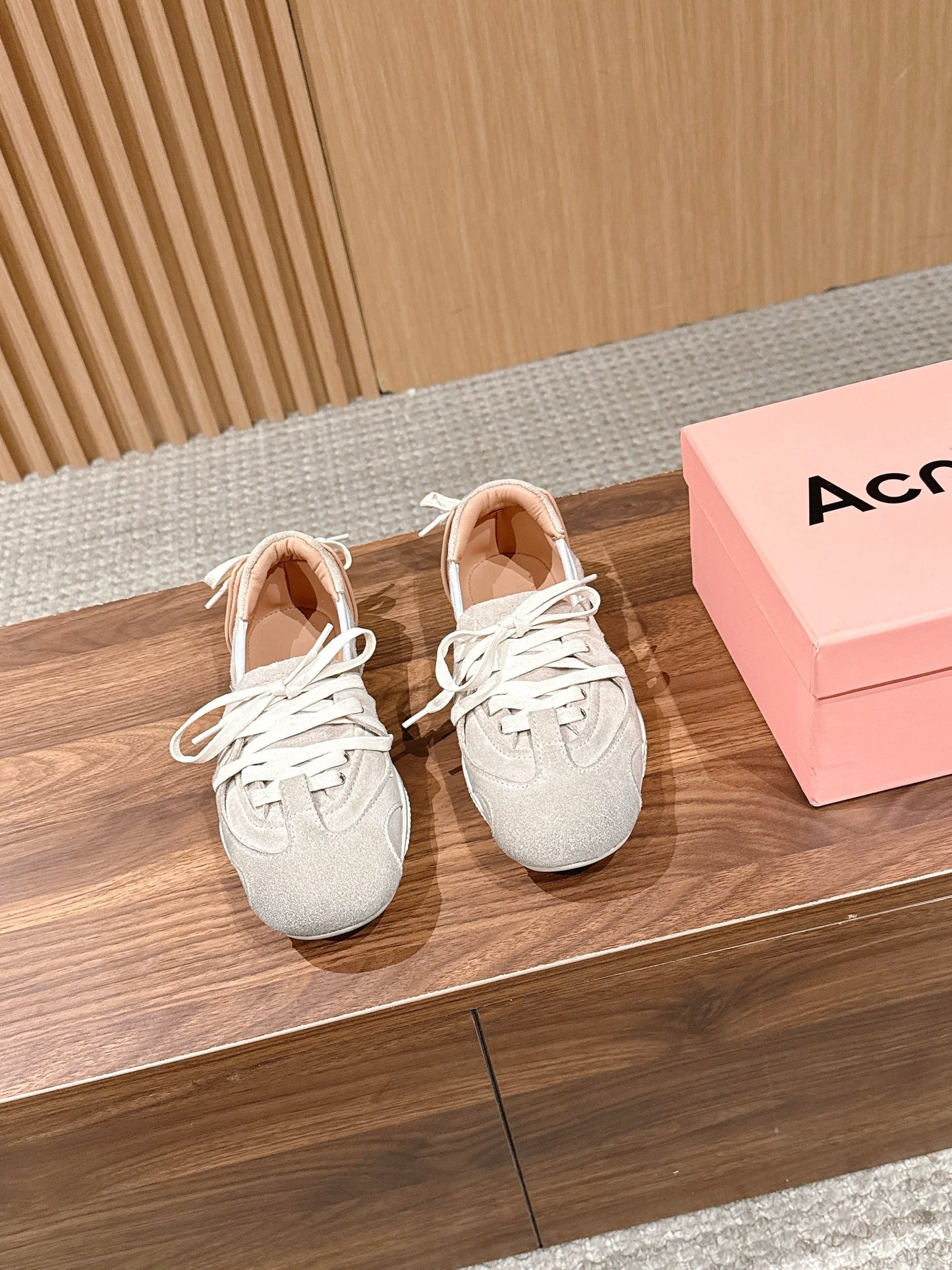 26S LOW TOP SNEAKERS IN LIGHT PINK SUEDE mysite