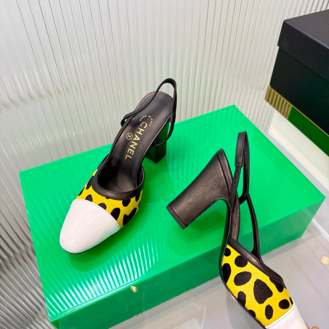 CHANEL 26S HIGH-HEEL SLINGBACKS 70 MM IN WHITE PATENT CALFSKIN WITH YELLOW PONY HAIR mysite
