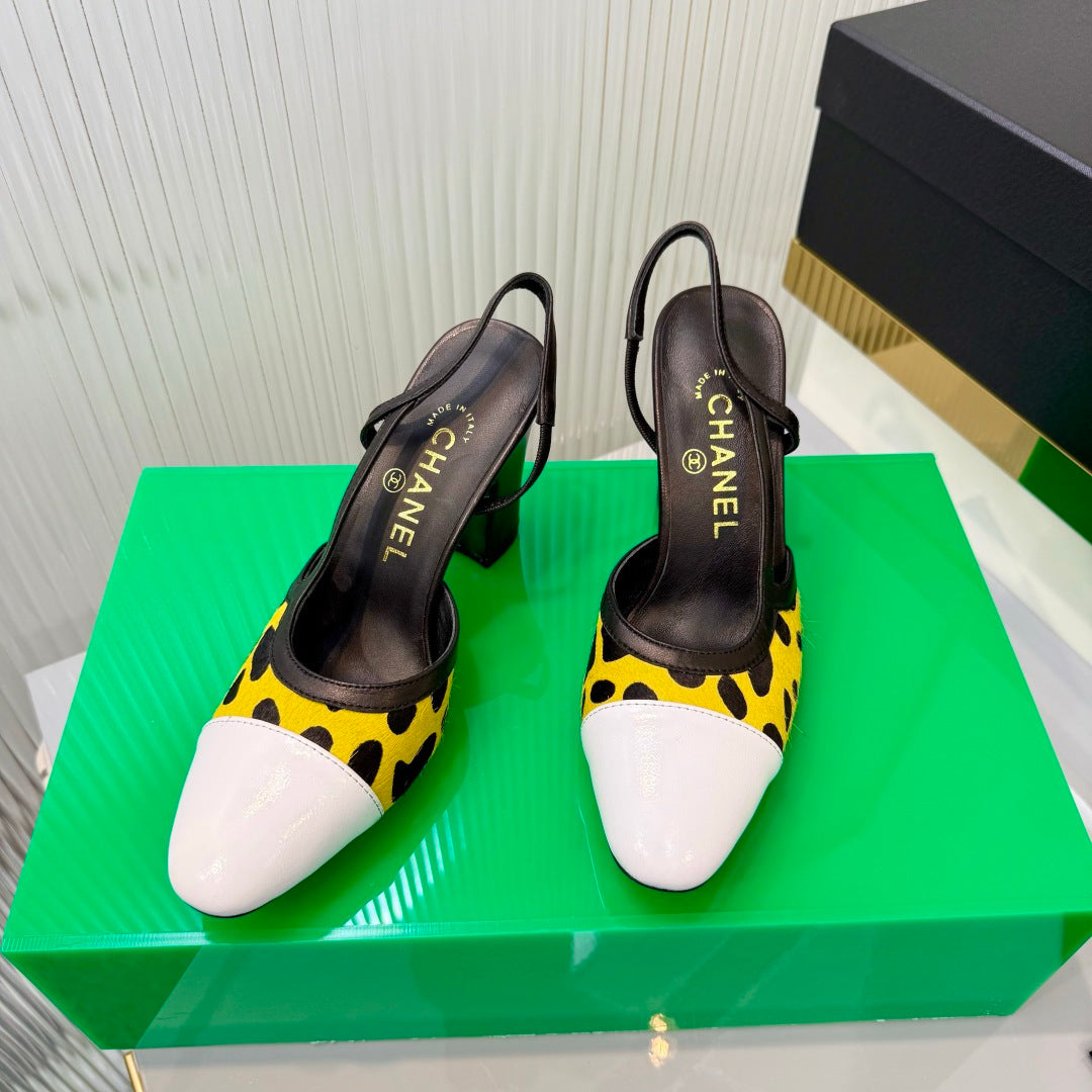 CHANEL 26S HIGH-HEEL SLINGBACKS 70 MM IN WHITE PATENT CALFSKIN WITH YELLOW PONY HAIR mysite
