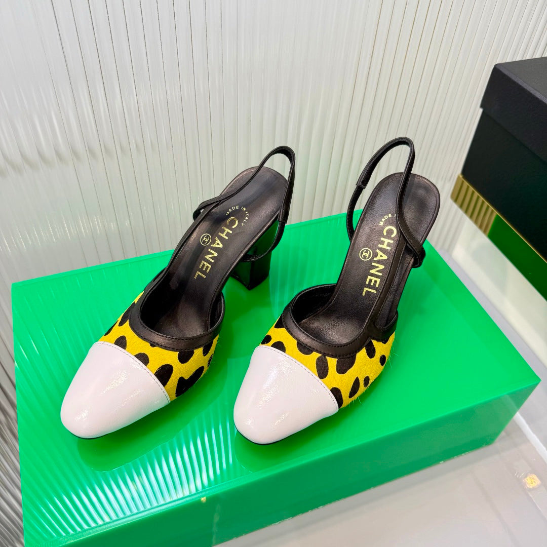 CHANEL 26S HIGH-HEEL SLINGBACKS 70 MM IN WHITE PATENT CALFSKIN WITH YELLOW PONY HAIR mysite