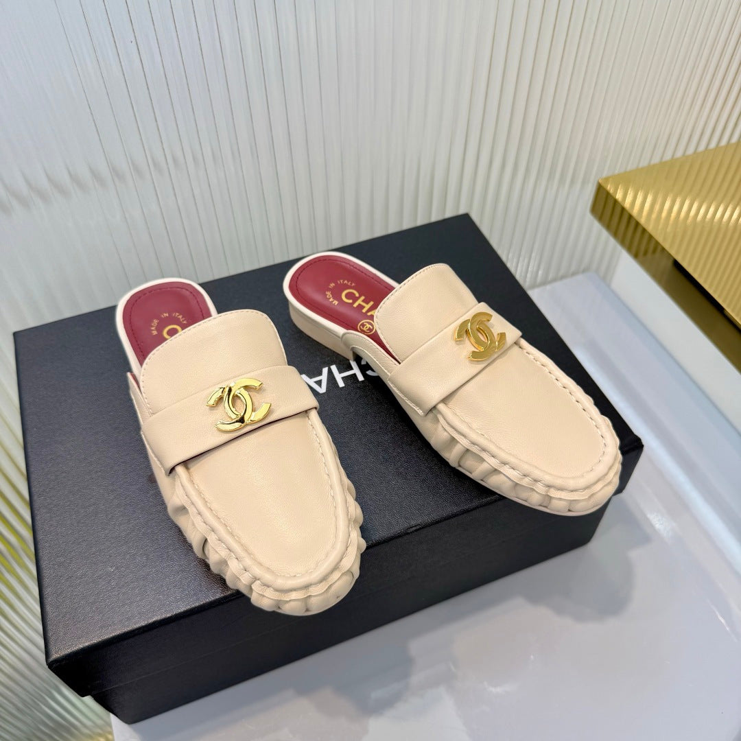 26S LOAFER MULES IN BEIGE CALFSKIN WITH CC LOGO mysite