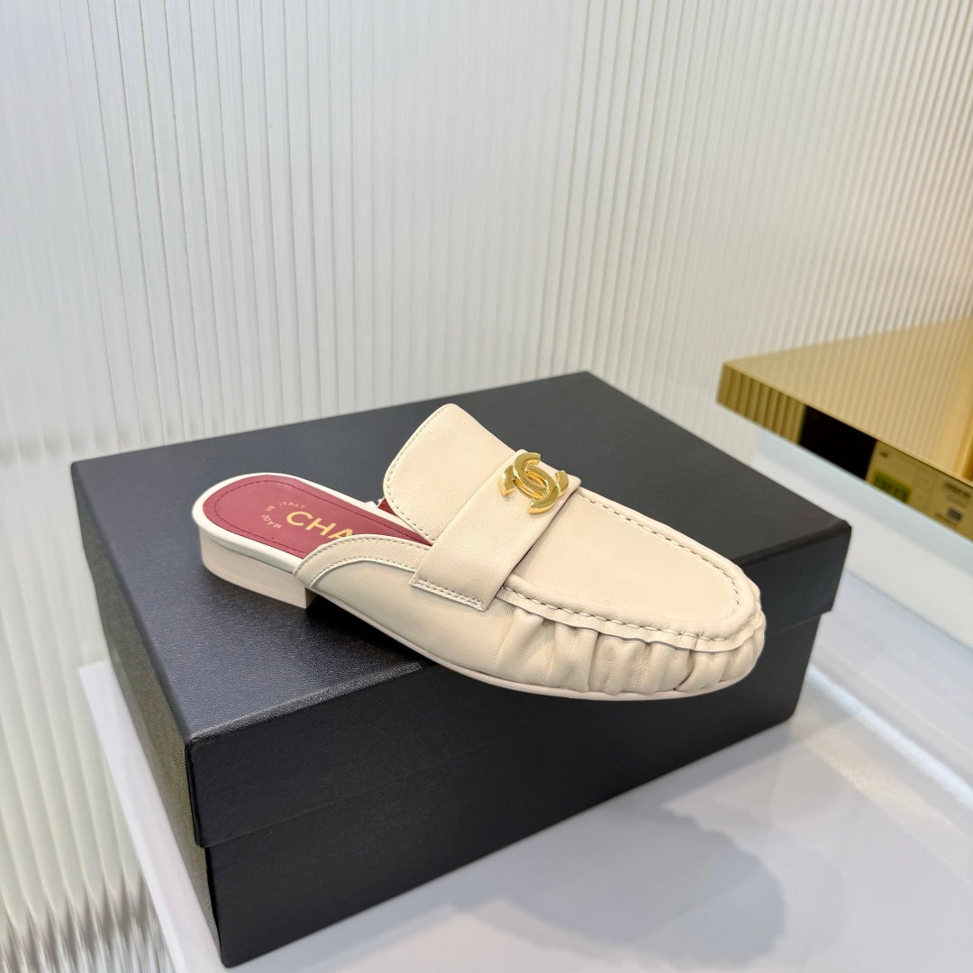 26S LOAFER MULES IN BEIGE CALFSKIN WITH CC LOGO mysite