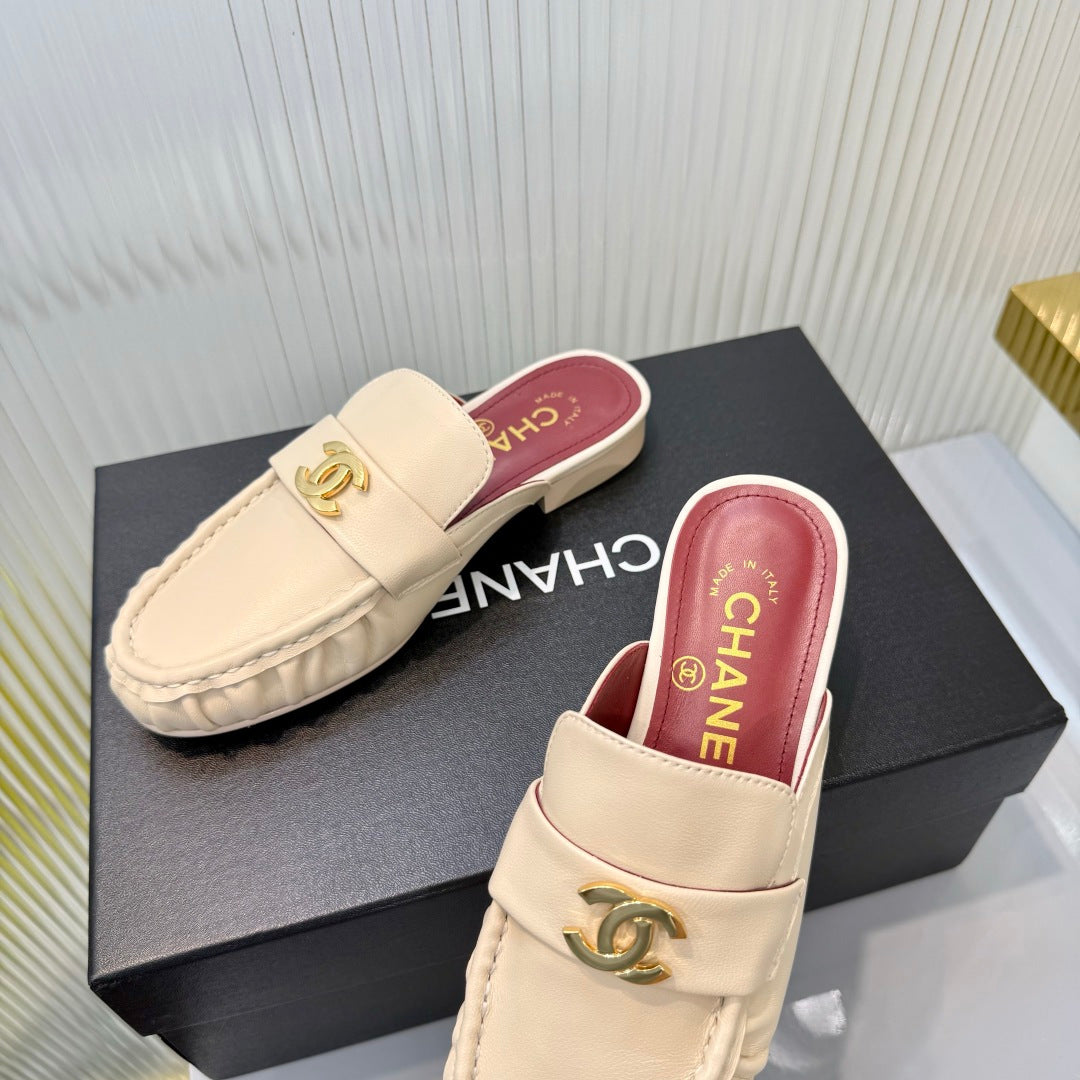 26S LOAFER MULES IN BEIGE CALFSKIN WITH CC LOGO mysite
