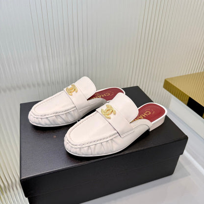 26S LOAFER MULES IN CREAM WHITE CALFSKIN WITH CC LOGO mysite