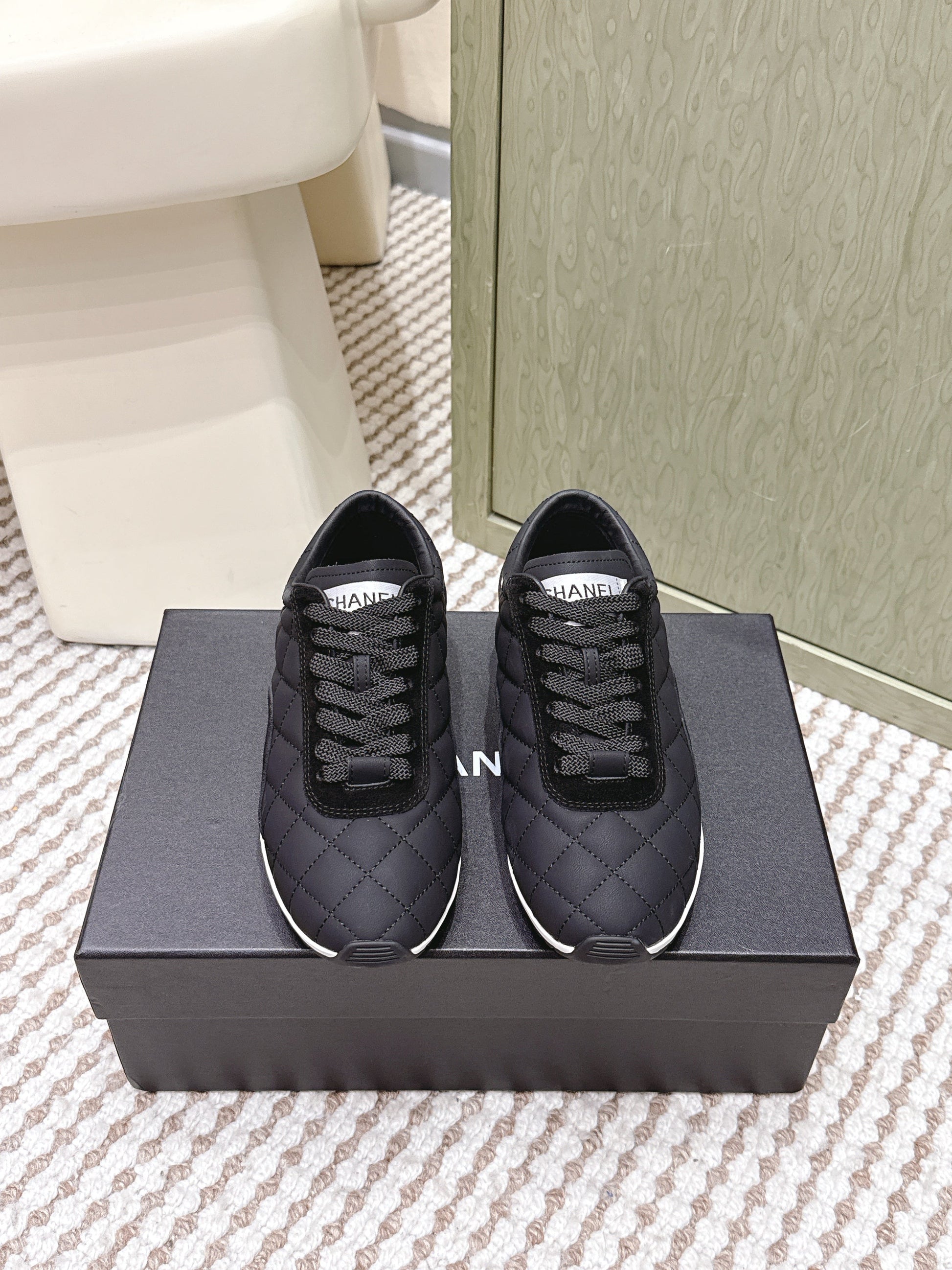 CHANEL 25S SNEAKERS IN BLACK CALFSKIN AND SUEDE mysite