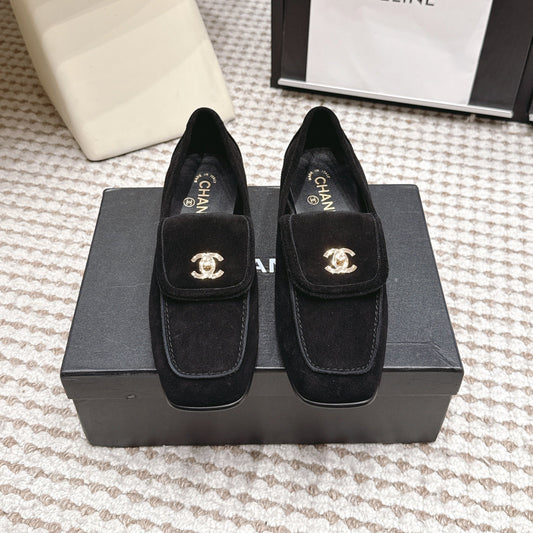 26S LOAFERS IN BLACK SUEDE WITH GOLD-TONE CC LOGO mysite